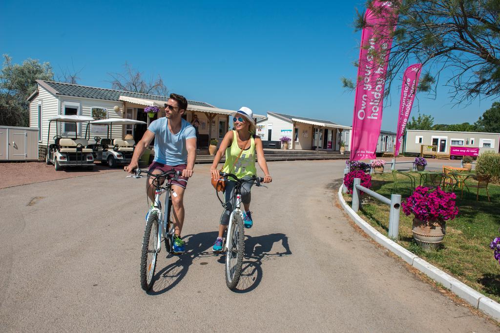 Camping Officiel Siblu Le Lac Des Reves Lattes Buitenkant foto